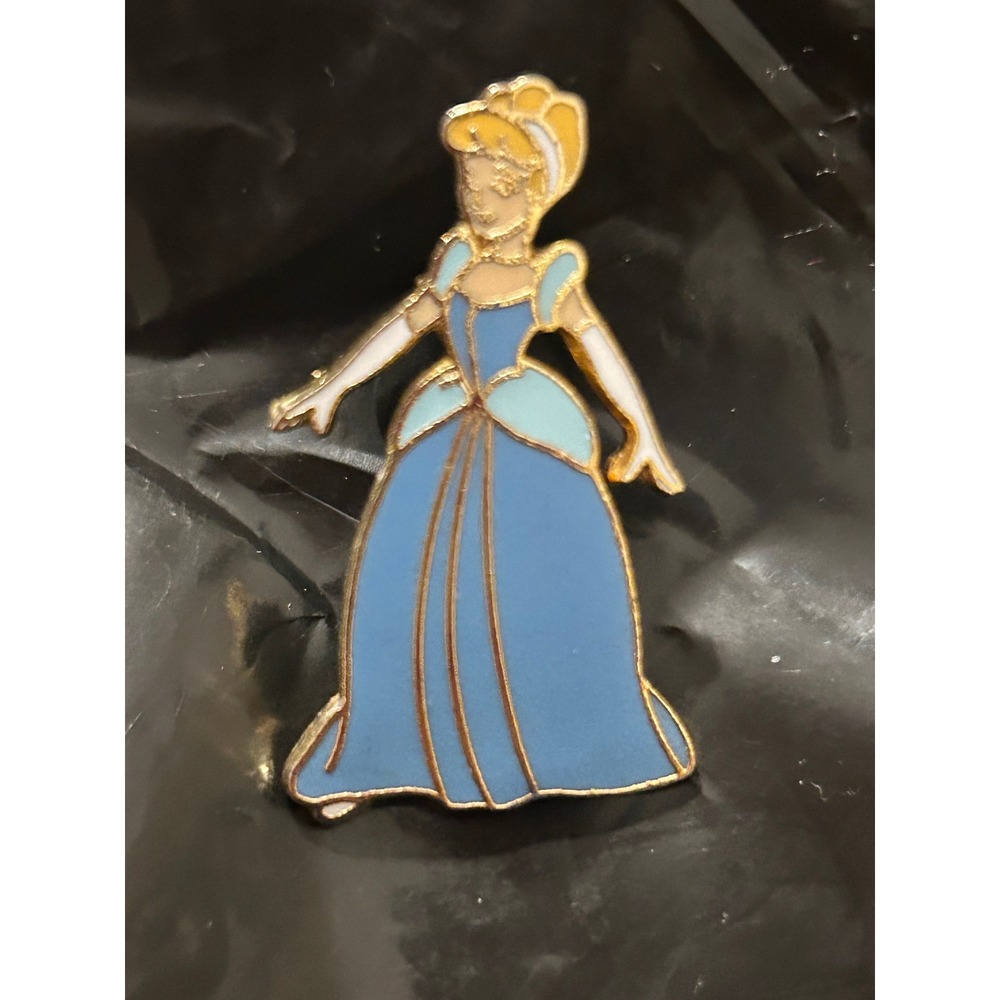 Disney Pin Cinderella Blue Ballgown Official Pin Trading 2001 Gold Tone Enamel